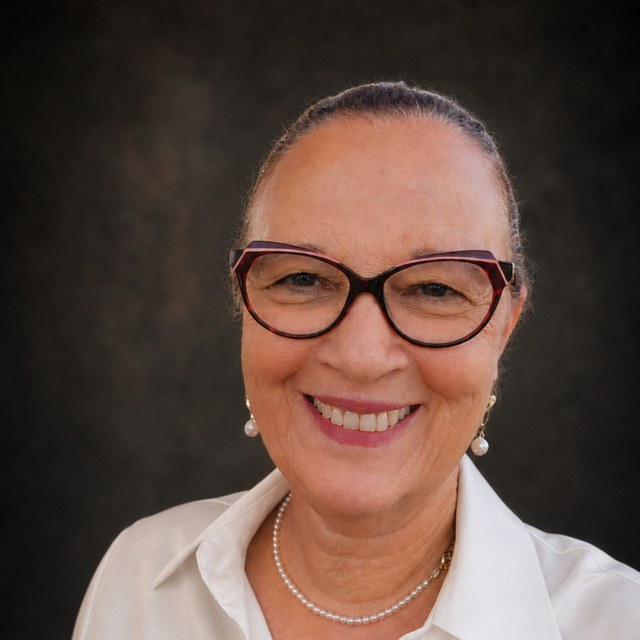 Rose Cantiero, reflexologista com 42 anos de pratica clinica